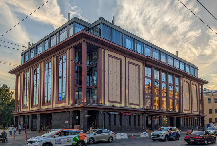 ТК «Звенигородский»)